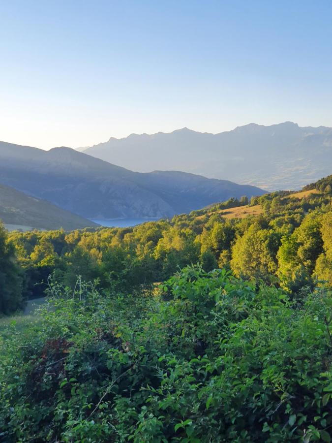Village De Chalets Et Camping La Pierre De L'Aigle La Breole Bagian luar foto