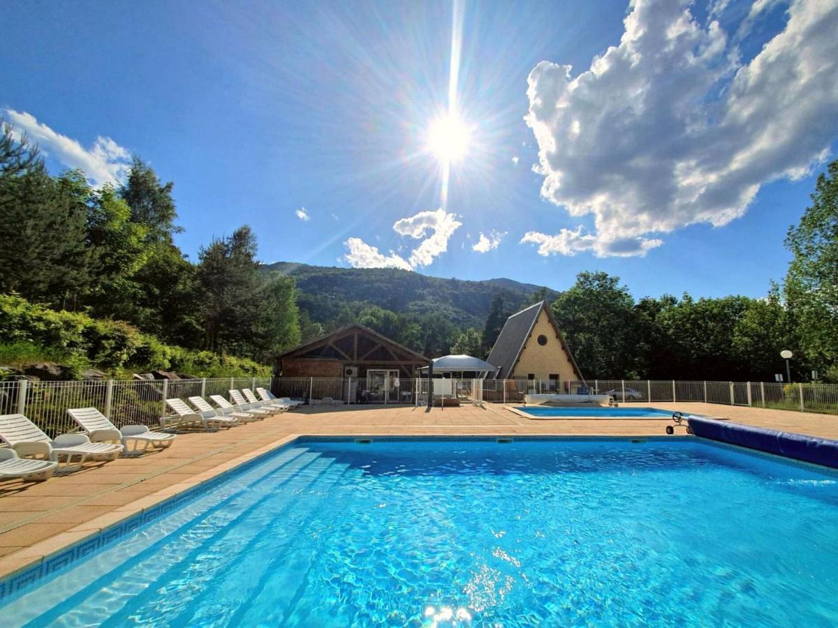 Village De Chalets Et Camping La Pierre De L'Aigle La Breole Bagian luar foto