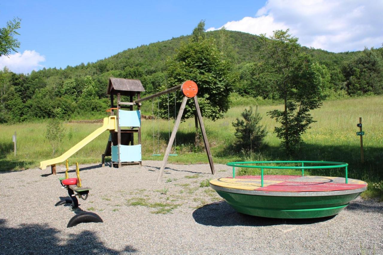 Village De Chalets Et Camping La Pierre De L'Aigle La Breole Bagian luar foto